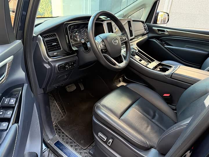 Фото 4 - GAC Trumpchi M8