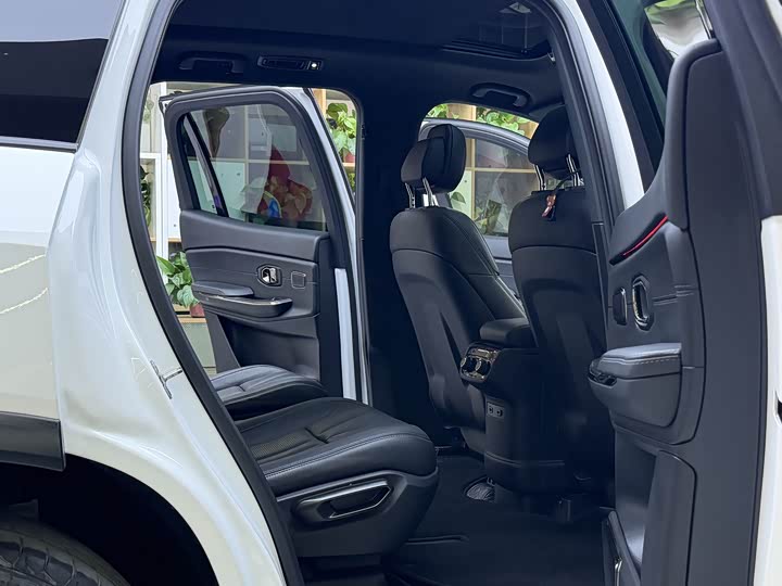 Фото 8 - Nio ES8