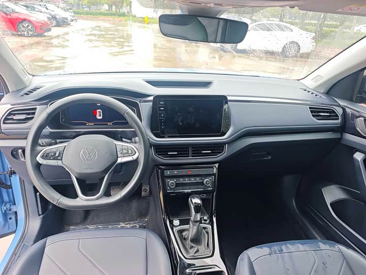 Фото 2 - Volkswagen Tharu