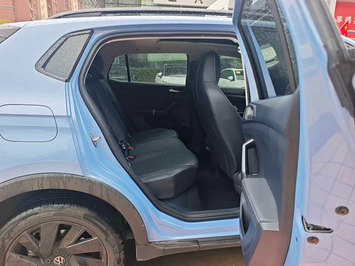 Фото 6 - Volkswagen Tharu