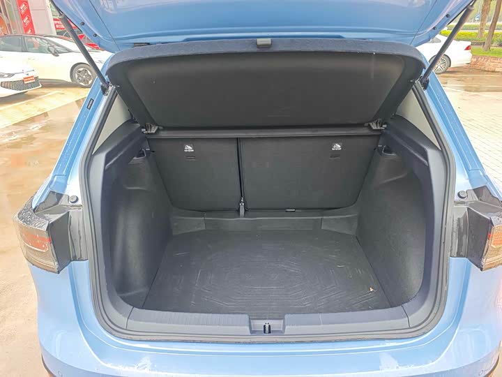 Фото 8 - Volkswagen Tharu