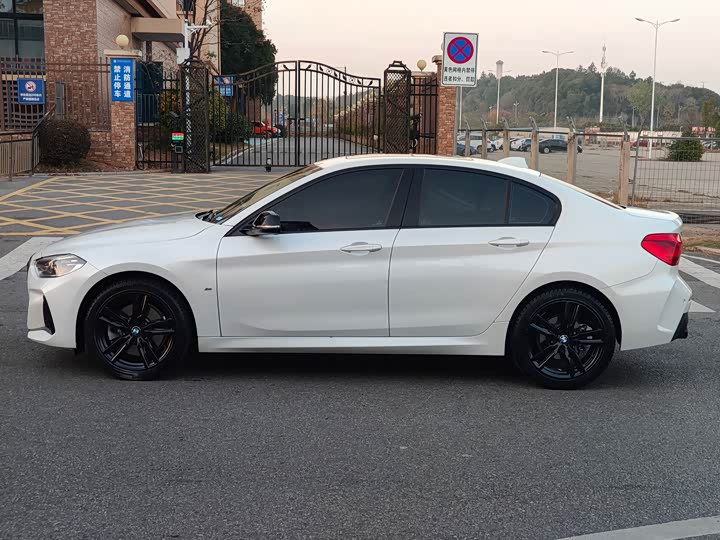 Фото 7 - BMW 1 Series