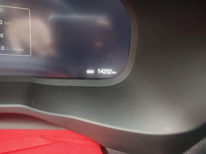 Фото 5 - Toyota RAV4