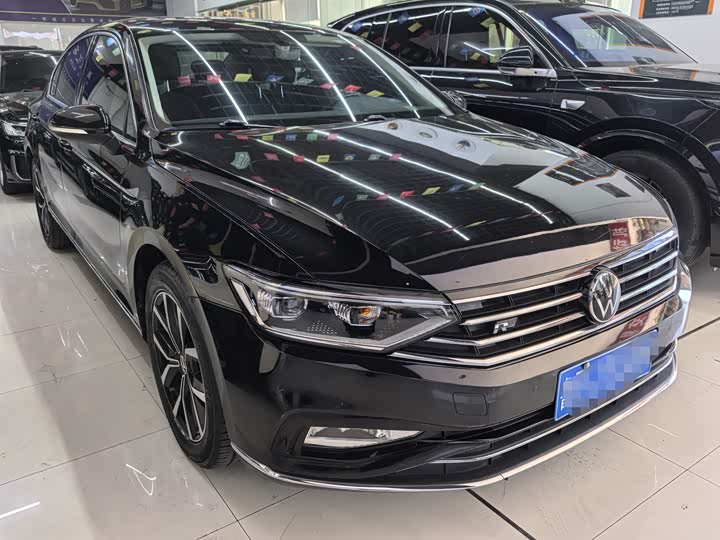 Фото 3 - Volkswagen Magotan