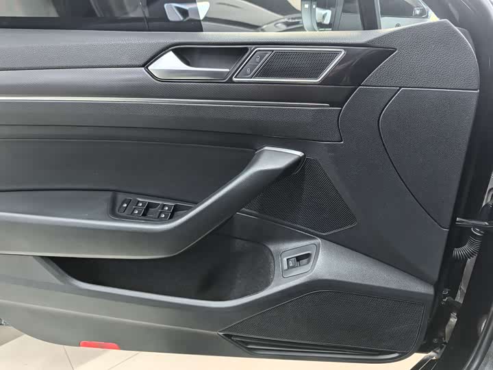 Фото 4 - Volkswagen Magotan