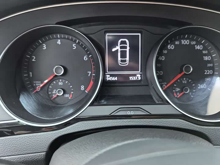 Фото 5 - Volkswagen Magotan