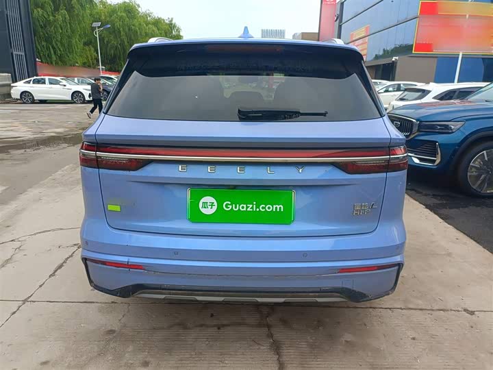 Фото 6 - Geely Monjaro