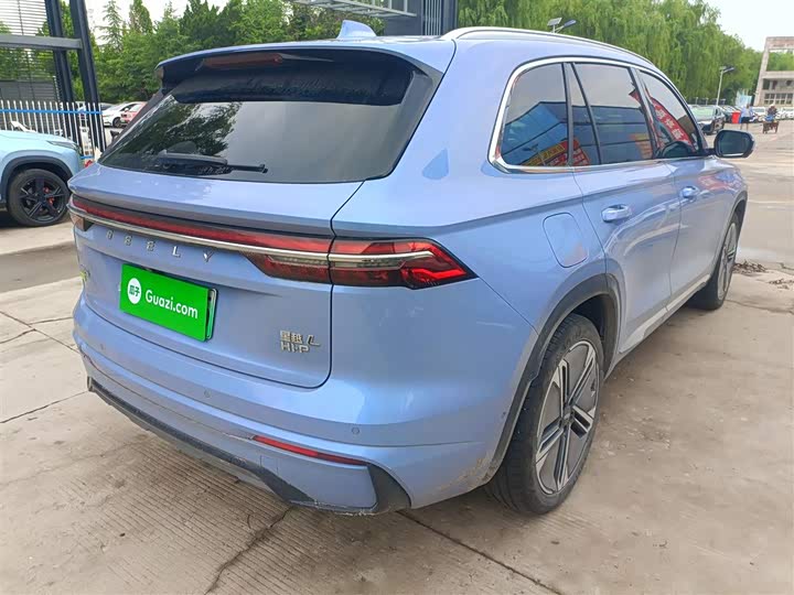 Фото 7 - Geely Monjaro