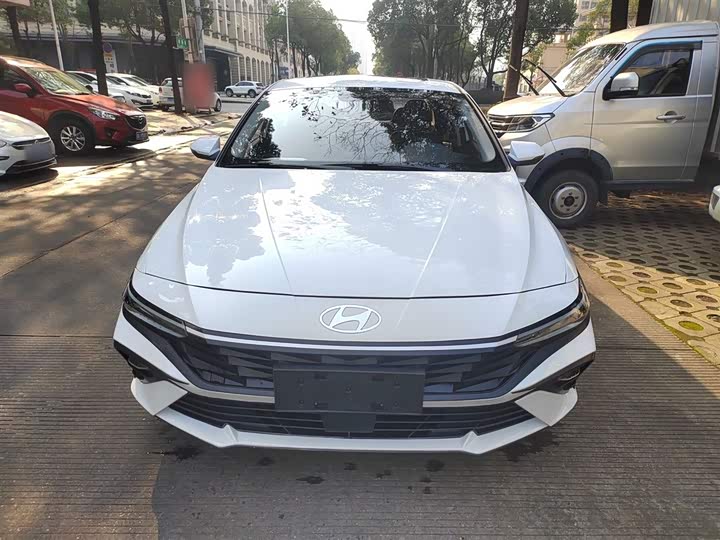 Фото 3 - Hyundai Elantra N line