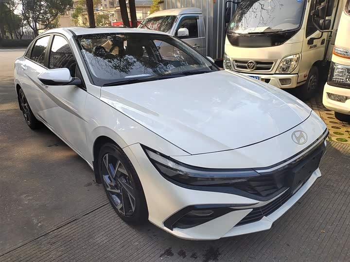 Фото 4 - Hyundai Elantra N line