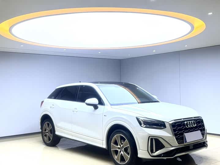 Фото 3 - Audi Q2L