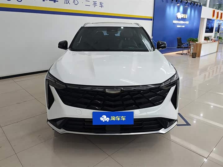 Фото 2 - Geely Atlas