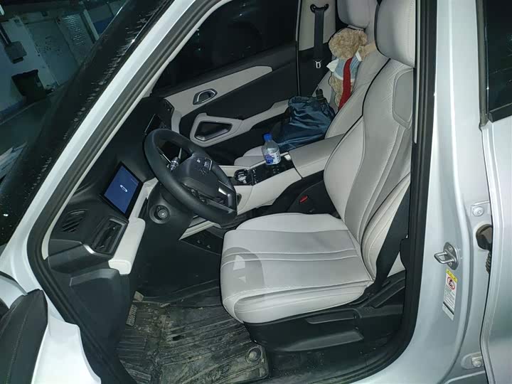 Фото 8 - BYD Yuan Up