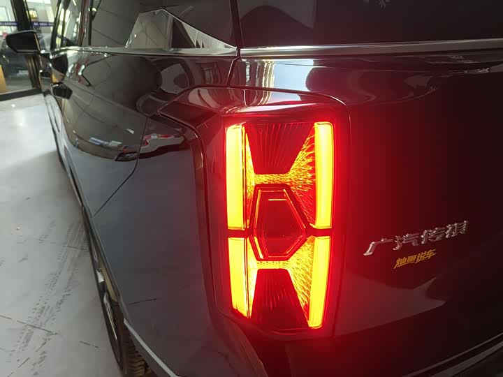 Фото 5 - GAC Trumpchi GS8