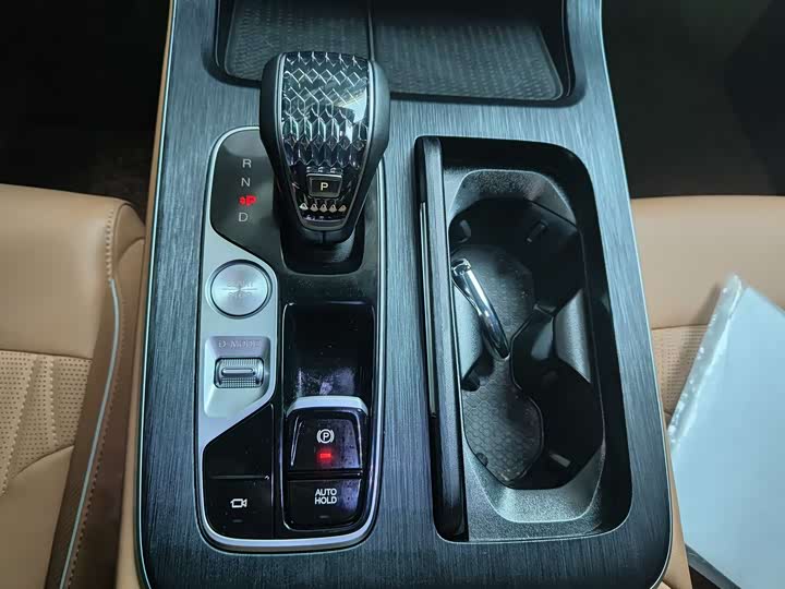 Фото 8 - GAC Trumpchi GS8