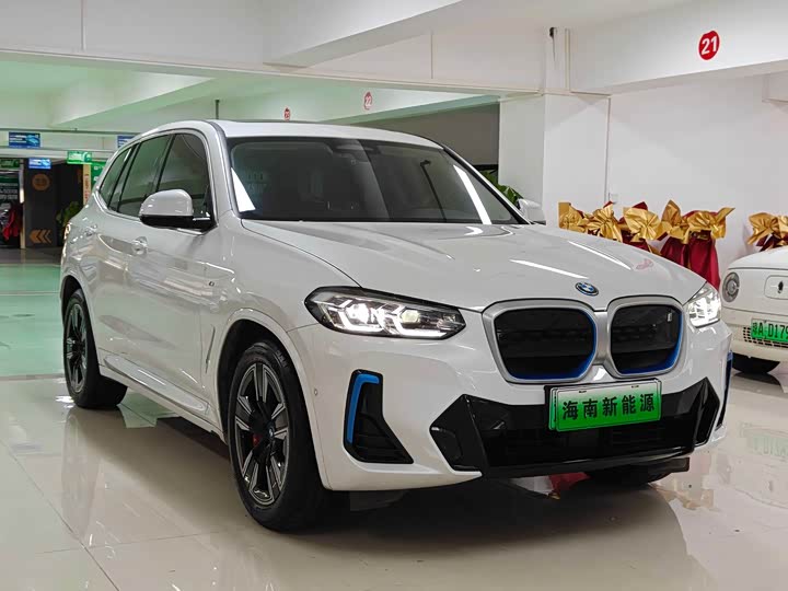 Фото 3 - BMW iX3