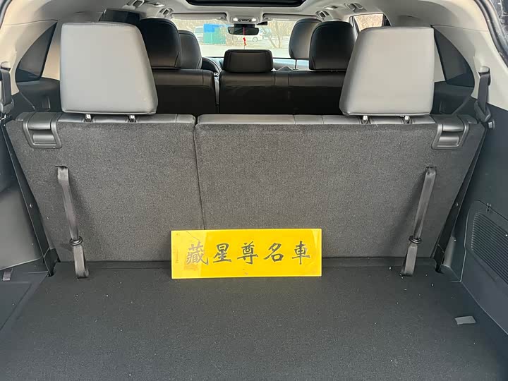 Фото 8 - Toyota Highlander