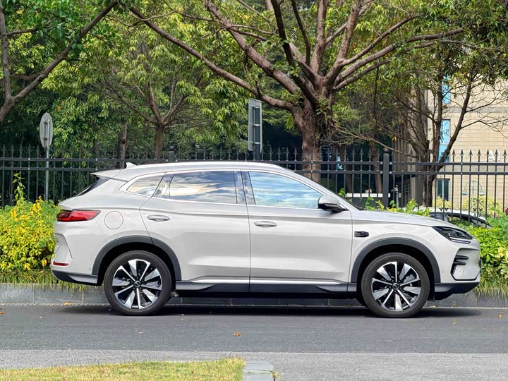 Фото 3 - BYD Song Plus Hybrid/EV