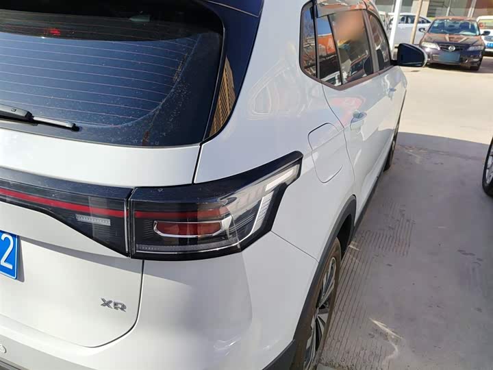 Фото 8 - Volkswagen Tharu