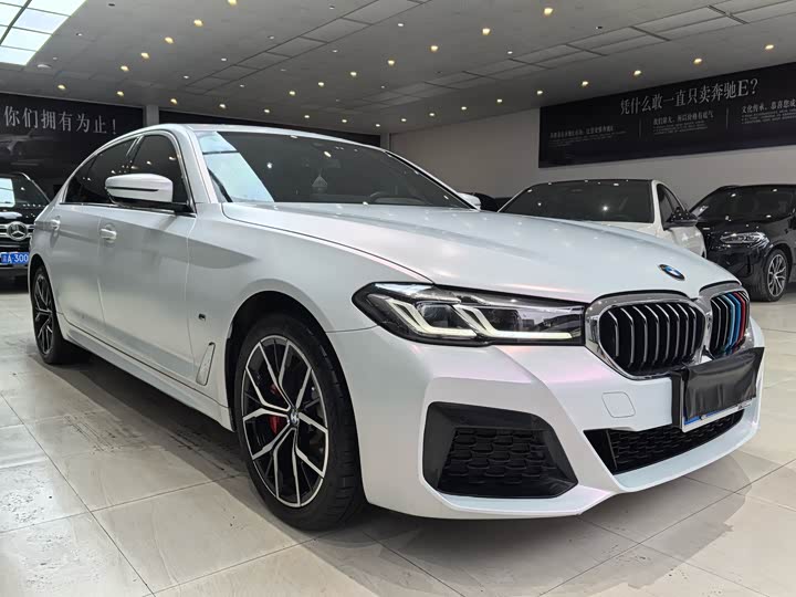 Фото 3 - BMW 5 Series