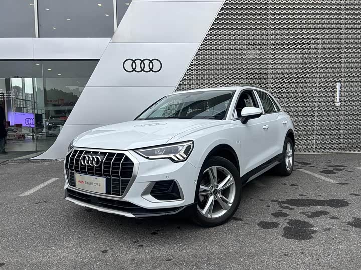 Фото 1 - Audi Q3