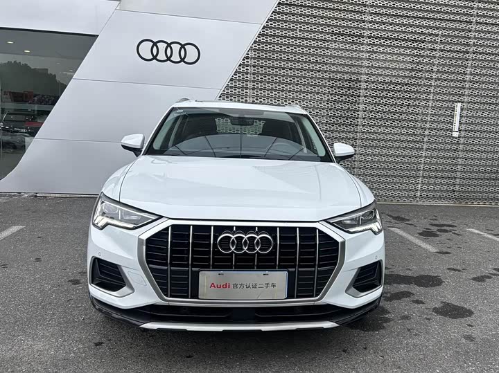 Фото 2 - Audi Q3
