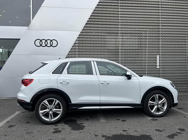 Фото 3 - Audi Q3