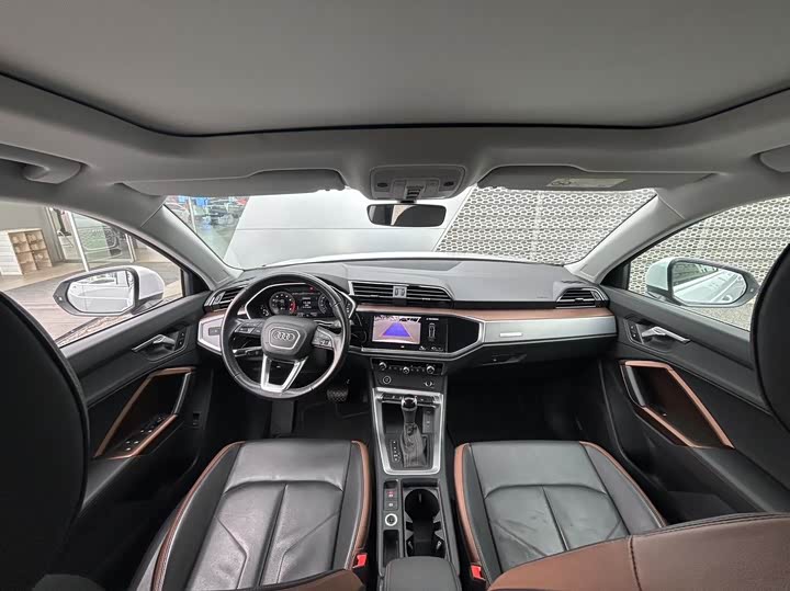 Фото 7 - Audi Q3