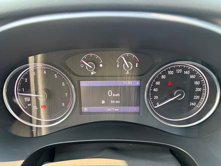 Фото 9 - Buick LaCrosse