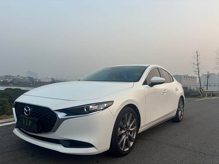 Фото 1 - Mazda 3 (Axela)