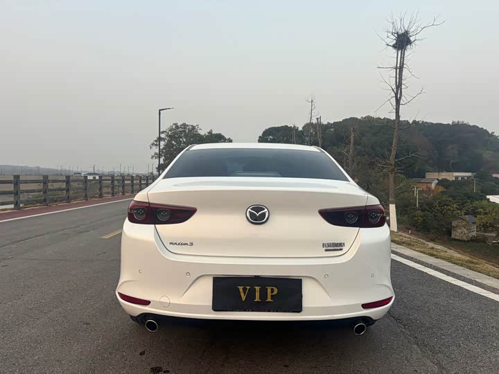 Фото 5 - Mazda 3 (Axela)