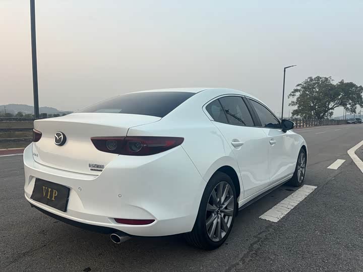 Фото 6 - Mazda 3 (Axela)