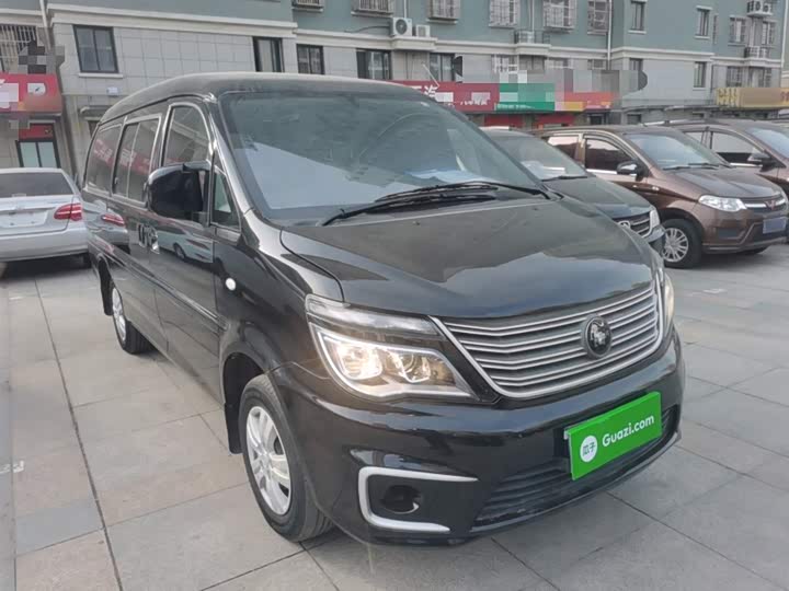 Фото 4 - Dongfeng Forthing Lingzhi M5