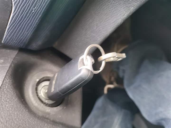 Фото 9 - Dongfeng Forthing Lingzhi M5