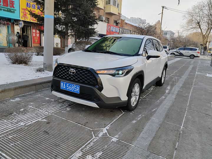 Фото 2 - Toyota Corolla Cross