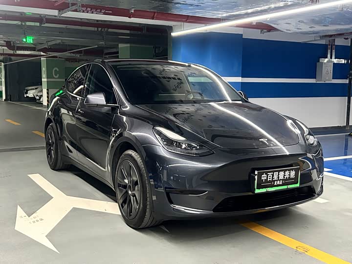 Фото 3 - Tesla Model Y