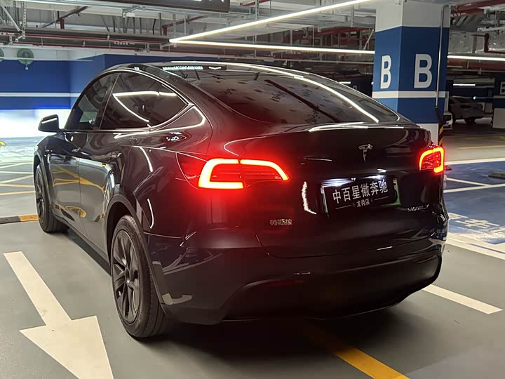 Фото 7 - Tesla Model Y