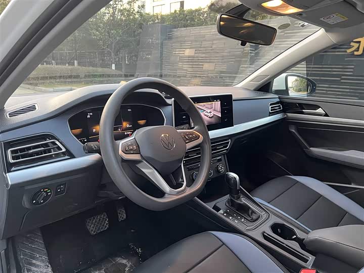 Фото 7 - Volkswagen Lavida