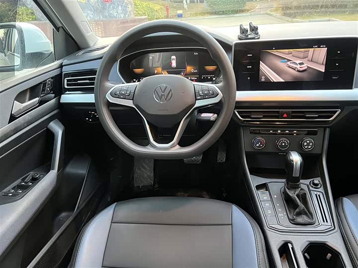 Фото 8 - Volkswagen Lavida