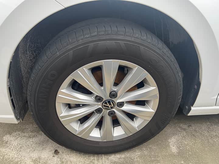 Фото 6 - Volkswagen Lavida