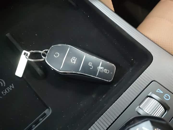 Фото 9 - BYD Song L DM-i Hybrid