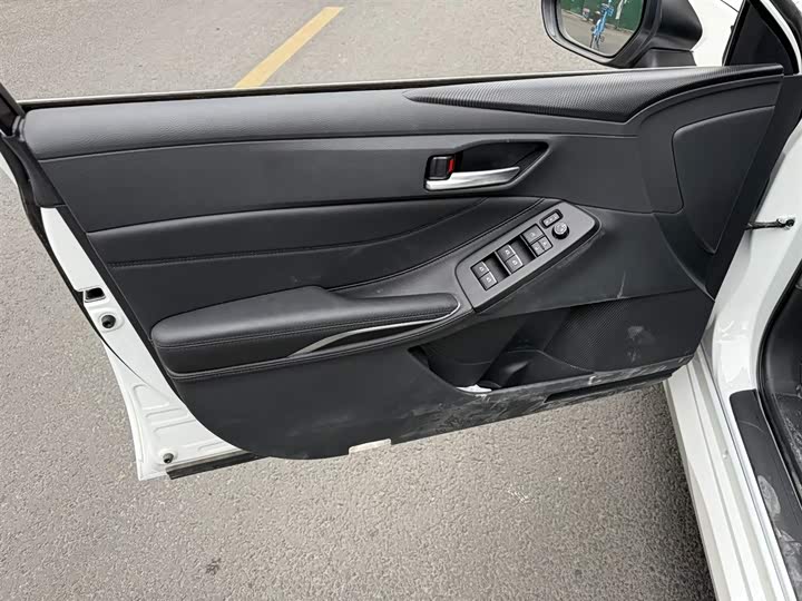 Фото 6 - Toyota Avalon