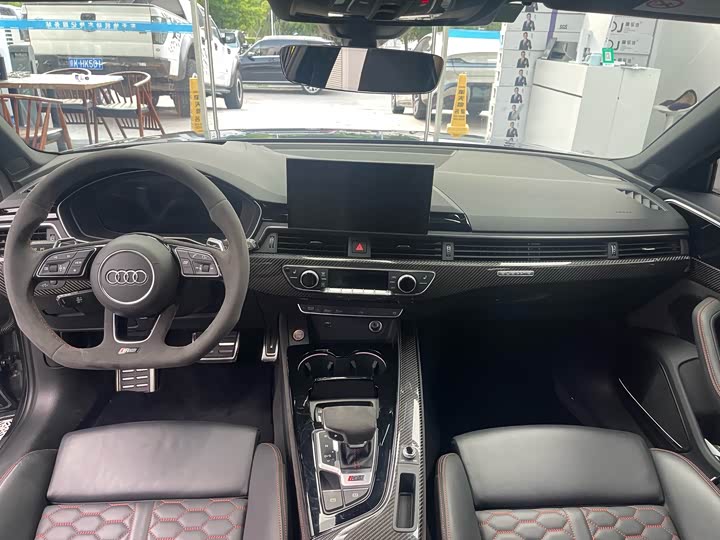 Фото 5 - Audi RS 4