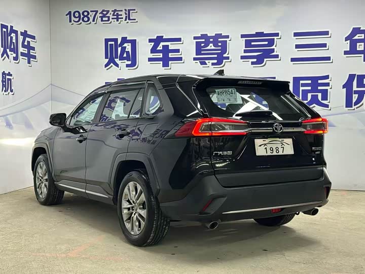 Фото 4 - Toyota Wildlander