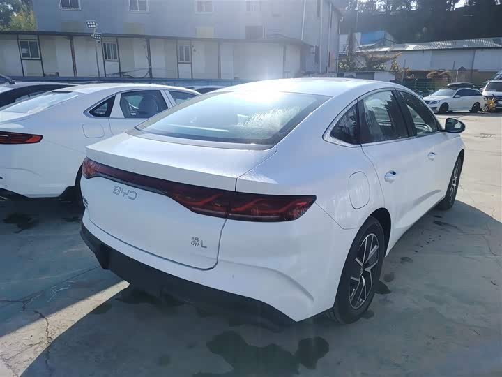 Фото 7 - BYD Qin L