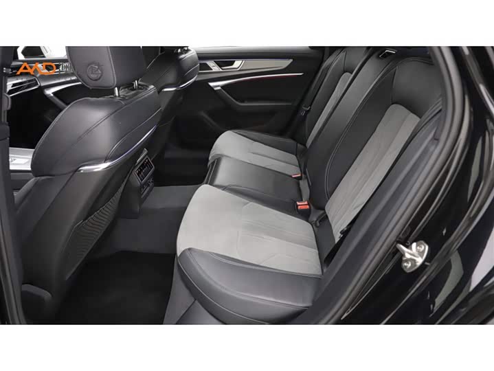 Фото 7 - Audi A6L