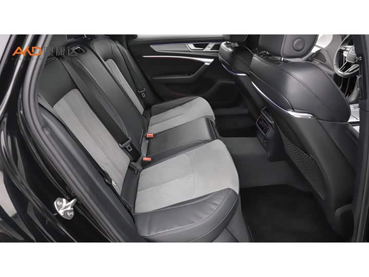 Фото 8 - Audi A6L