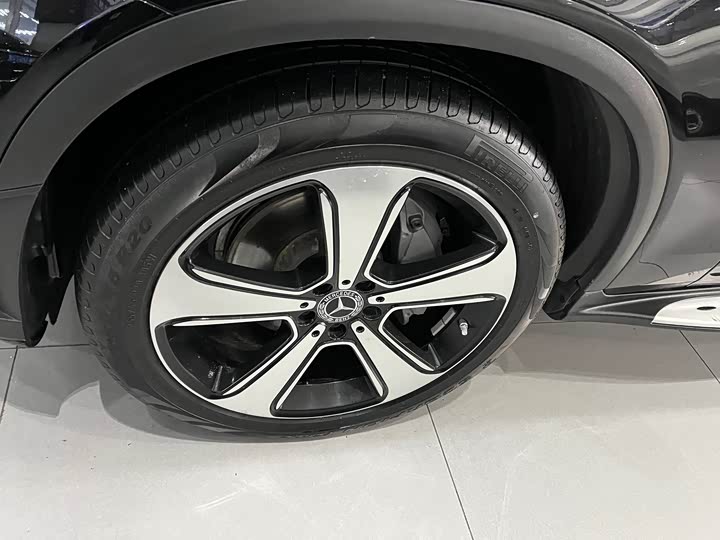 Фото 4 - Mercedes-Benz GLC-Class