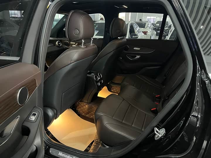 Фото 8 - Mercedes-Benz GLC-Class