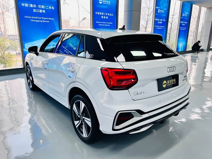 Фото 8 - Audi Q2L